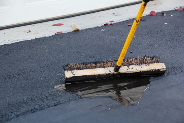 Road Sealing in Granger